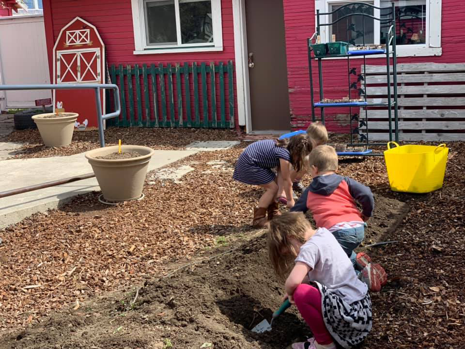 Keet_Sweet_Preschool_Kindergarten_Science_Gardening_Learning_Coeur_d_Alene_Idaho_4